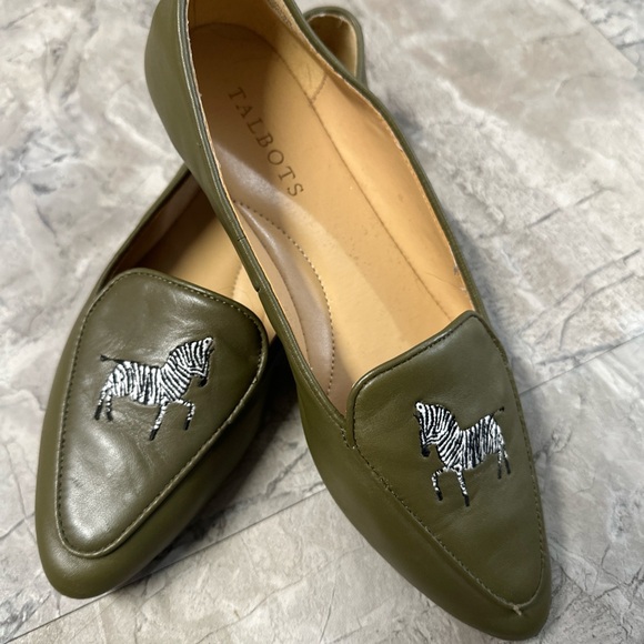 TALBOTS Francesca Zebra Driving Flats Deep Moss Green Nappa Leather 6.5M - Picture 2 of 6